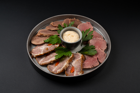 Мясная тарелка