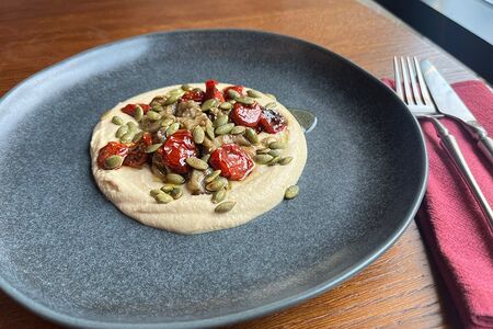 Хумус с баклажанами