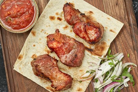 Шашлык из cвинoй шеи