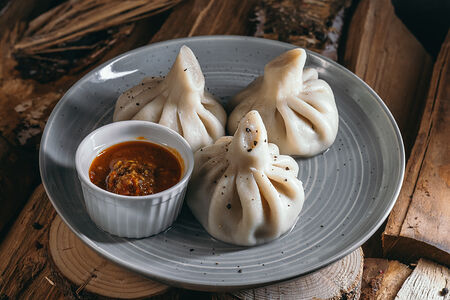 Хинкали с говядиной и свининой