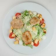 Цезарь с курицей