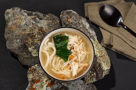 Куриный суп с лапшой