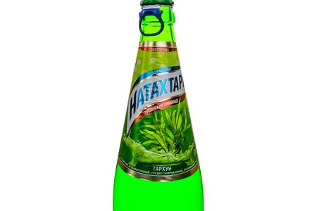 Лимонад Натахтари Тархун