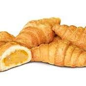 Круассан с апельсином джемом