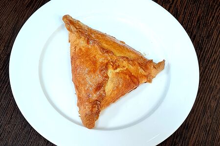 Пирожок с тыквой в рассыпчатом тесте