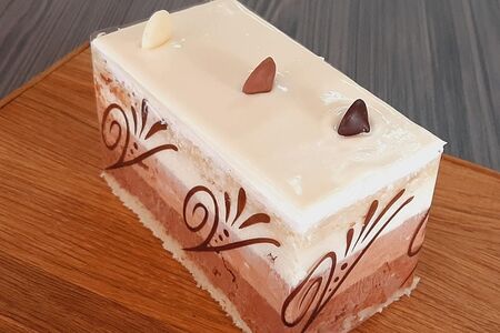 Пирожное Три шоколада