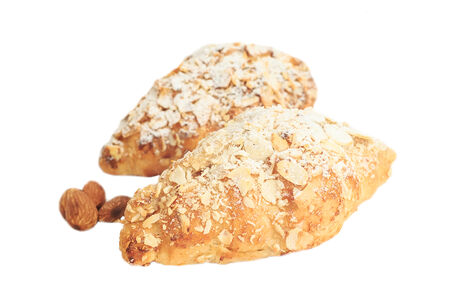 Круассан с миндальной начинкой