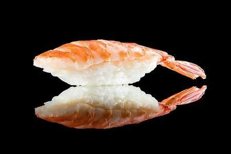 Суши креветка