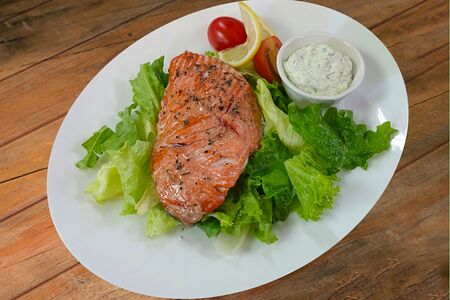 Лосось с тартаром