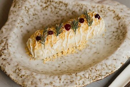 Фирменная мимоза с копченым осетром