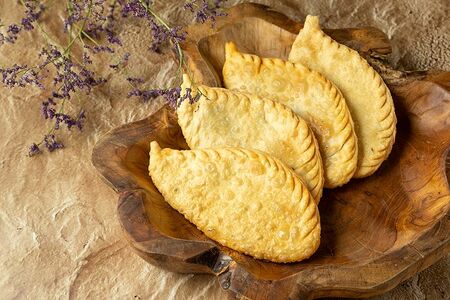 Хушууры с говядиной