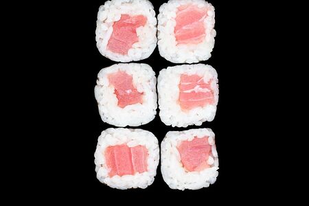 Ролл с тунцом