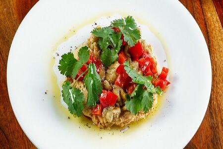 Хумус с печёным баклажаном