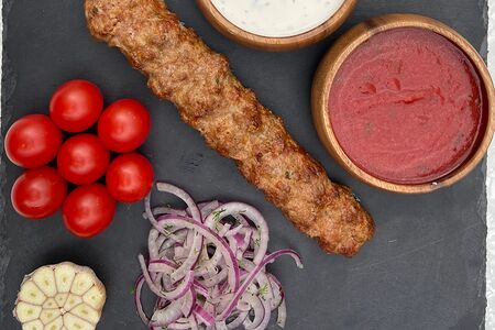 Люля-кебаб cвинo-говяжий