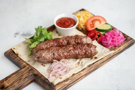 Люля-кебаб из телятины и баранины