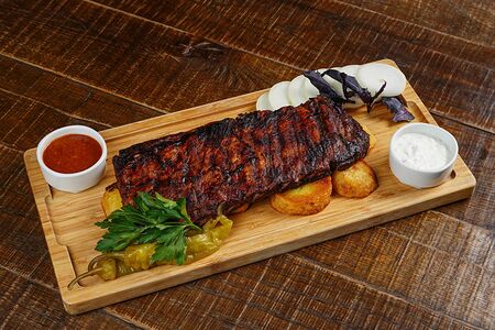 Свиные ребра BBQ с картофелем