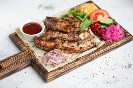 Свиные рёбрышки на гриле