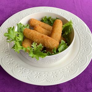 Сырные палочки в панировке