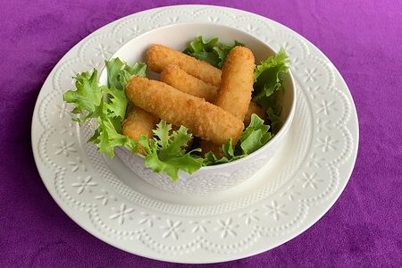 Сырные палочки в панировке