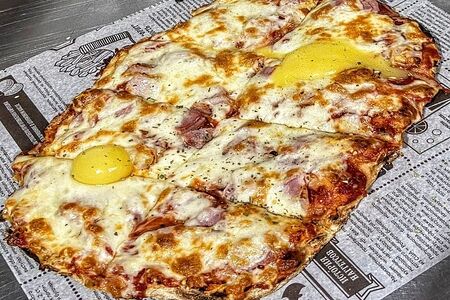 Римская пицца Карбонара с яйцом
