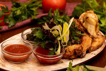 Куриные крылышки маринованные по-грузински