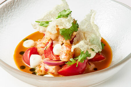 Севиче из дальневосточной креветки и соус кимчи