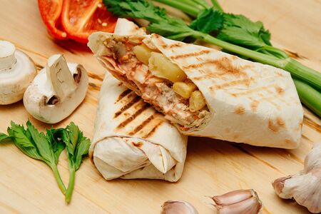 Шаурма с картошкой фри