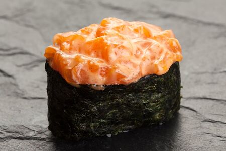 Суши Спайси Сяке