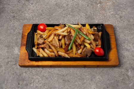 Картофель жареный с белыми грибами