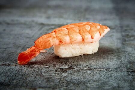 Суши с креветкой