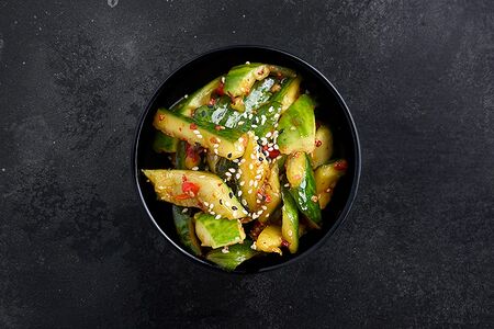 Салат с битыми огурцами