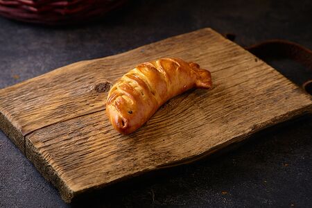 Пирожок с рыбой