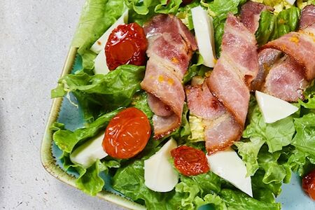 Салат с беконом