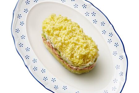 Мимоза с красной рыбой