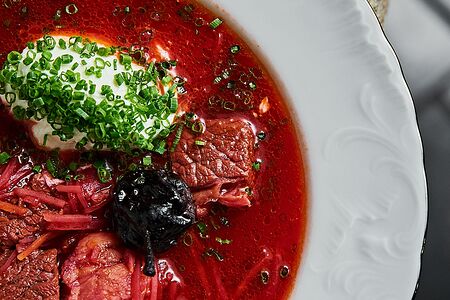 Борщ от Гайды с копченой грушей