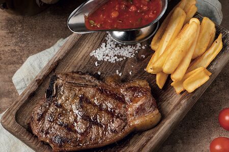 Рибай на кости