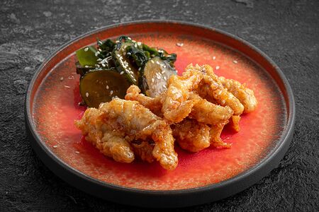 Хрустящая курица в соево-медовом соусе