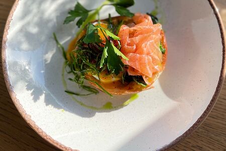 Бенедикт с лососем