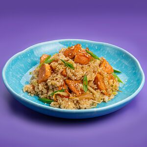 Вок с лососем