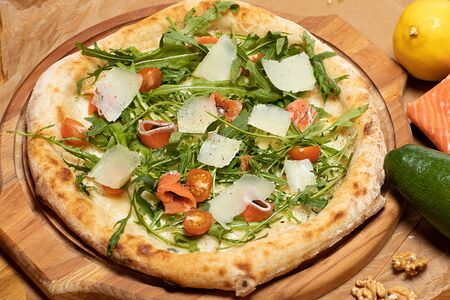 Пицца с Лососем