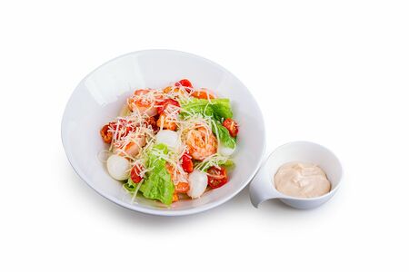 Салат Цезарь с креветками