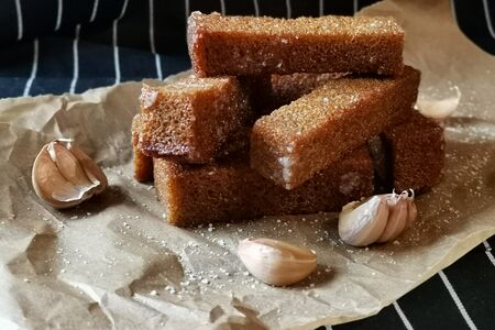 Чесночные гренки