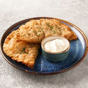 Мини-чебуреки с сыром