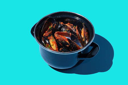 Мидии в томатном соусе