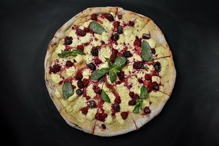 Малина с ежевикой