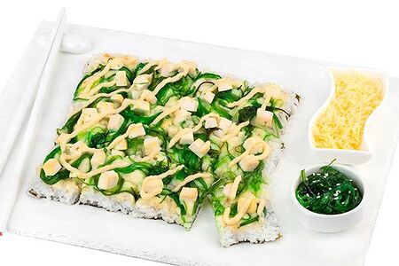 Суши-пицца с тофу и чукой