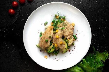 Куриное филе с овощами