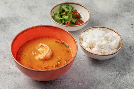 Том Ям с креветками