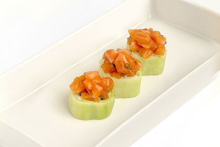 Ролл в огурце 3 шт