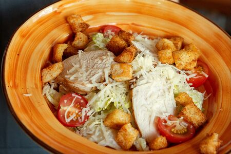 Цезарь с курицей